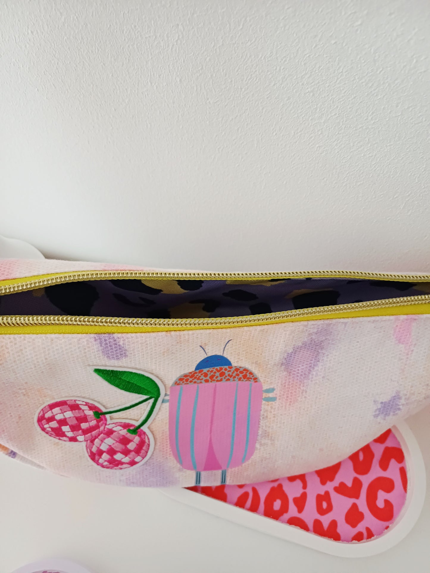 Bug loves cherry Bag